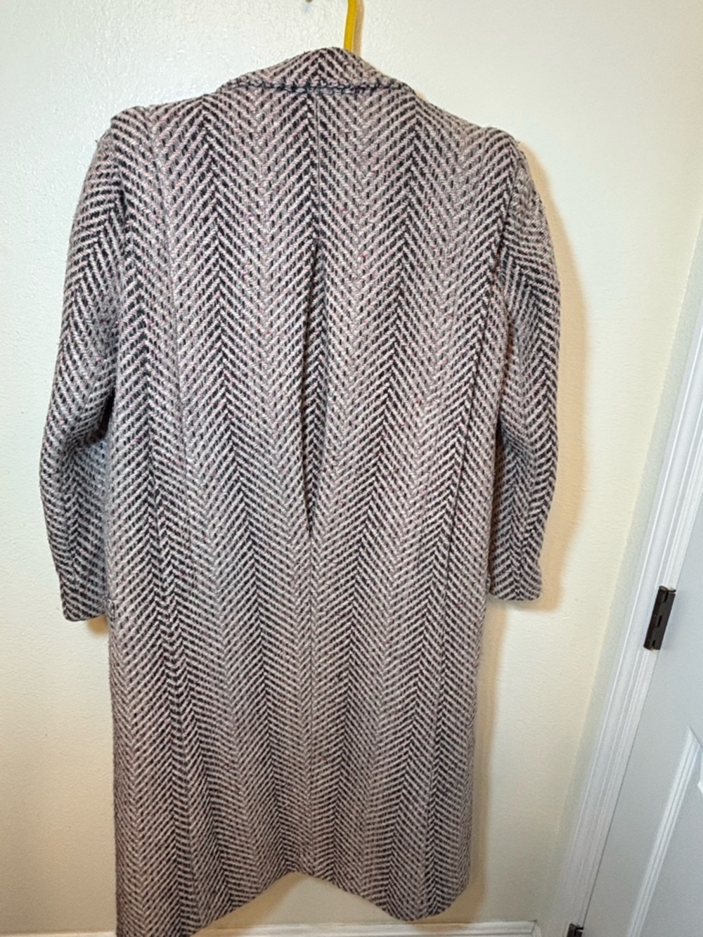 Women's Long pure virgin wool Herringbone Pea Coat - Picture 7 of 8